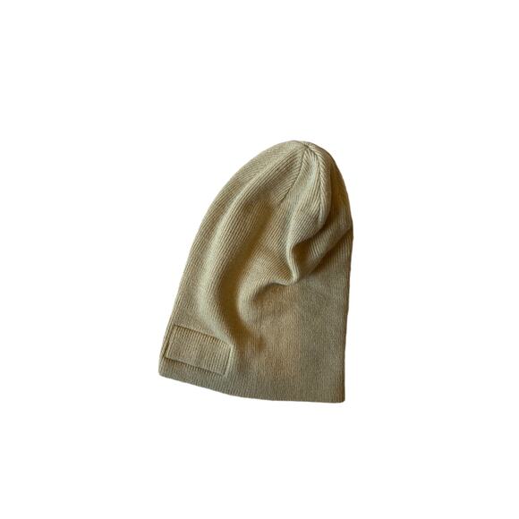 Columbia Flag Beige Acrylic Knit Cap - Picture 4 of 6